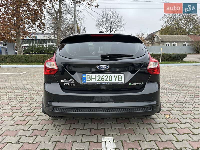 Хэтчбек Ford Focus 2013 в Одессе фото 6 Хэтчбек Ford Focus 2013 в Одессе