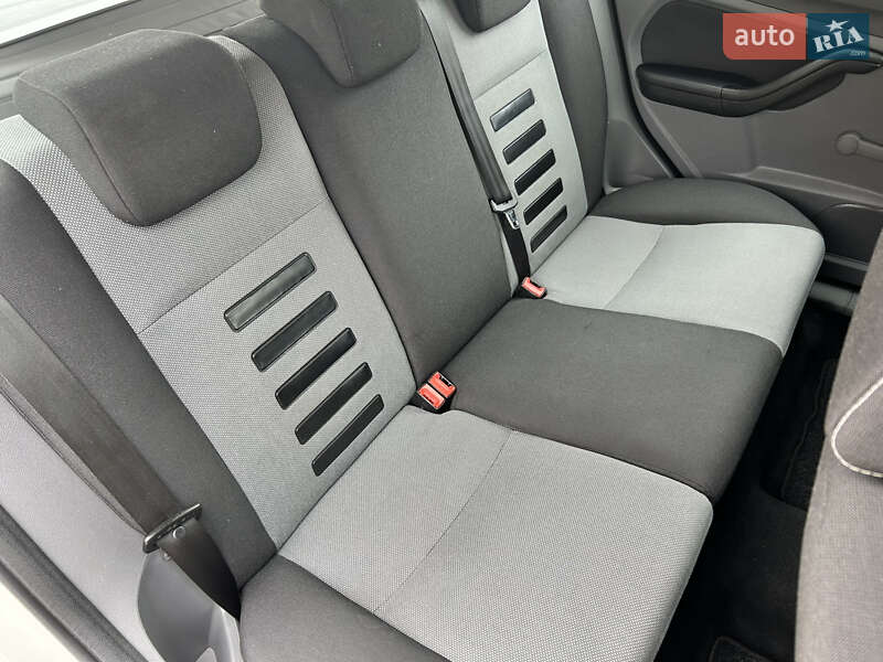 Універсал Ford Focus 2010 в Гайсину фото 32 Універсал Ford Focus 2010 в Гайсину