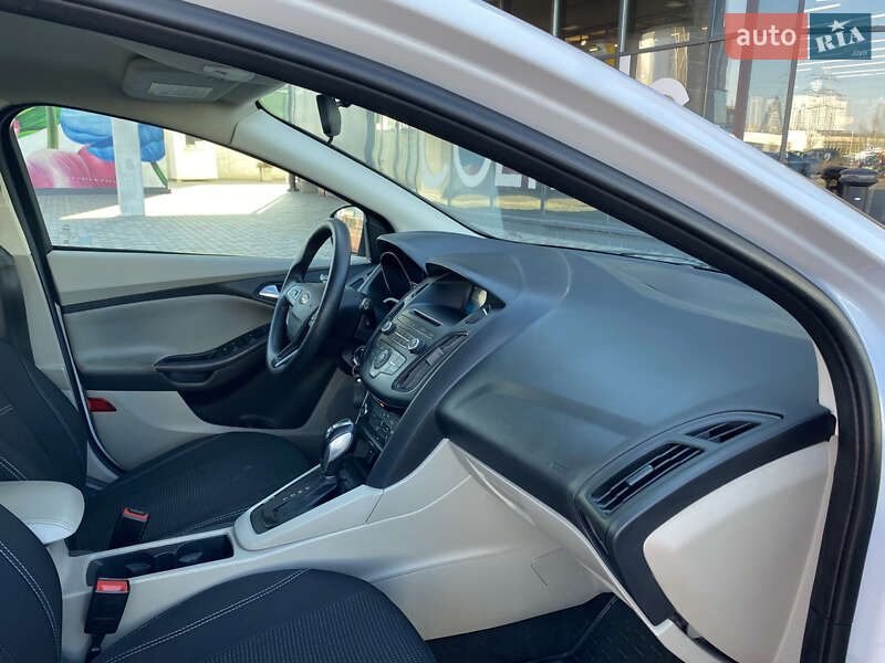 Хетчбек Ford Focus 2015 в Києві фото 19 Хетчбек Ford Focus 2015 в Києві