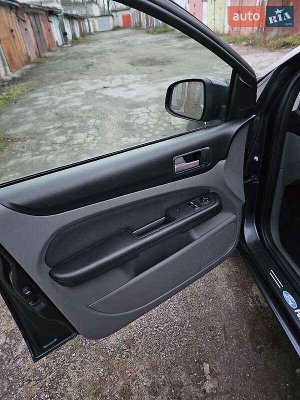 Універсал Ford Focus 2009 в Житомирі