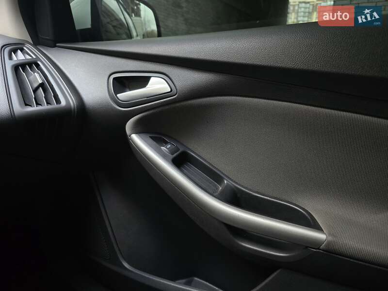 Универсал Ford Focus 2013 в Хмельницком фото 34 Универсал Ford Focus 2013 в Хмельницком