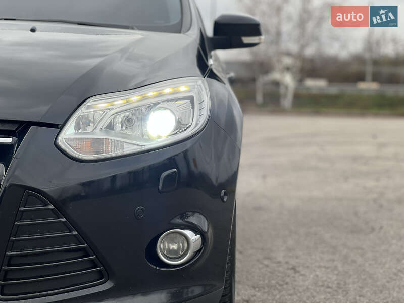 Универсал Ford Focus 2014 в Киеве фото 11 Универсал Ford Focus 2014 в Киеве