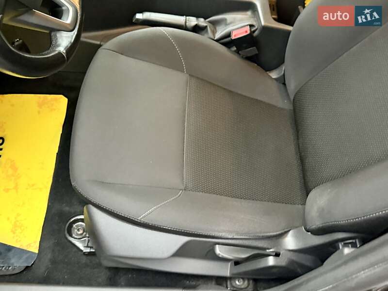 Хэтчбек Ford Focus 2017 в Киеве