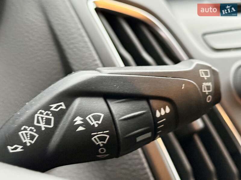 Хэтчбек Ford Focus 2017 в Киеве