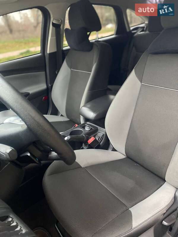 Седан Ford Focus 2014 в Чернигове
