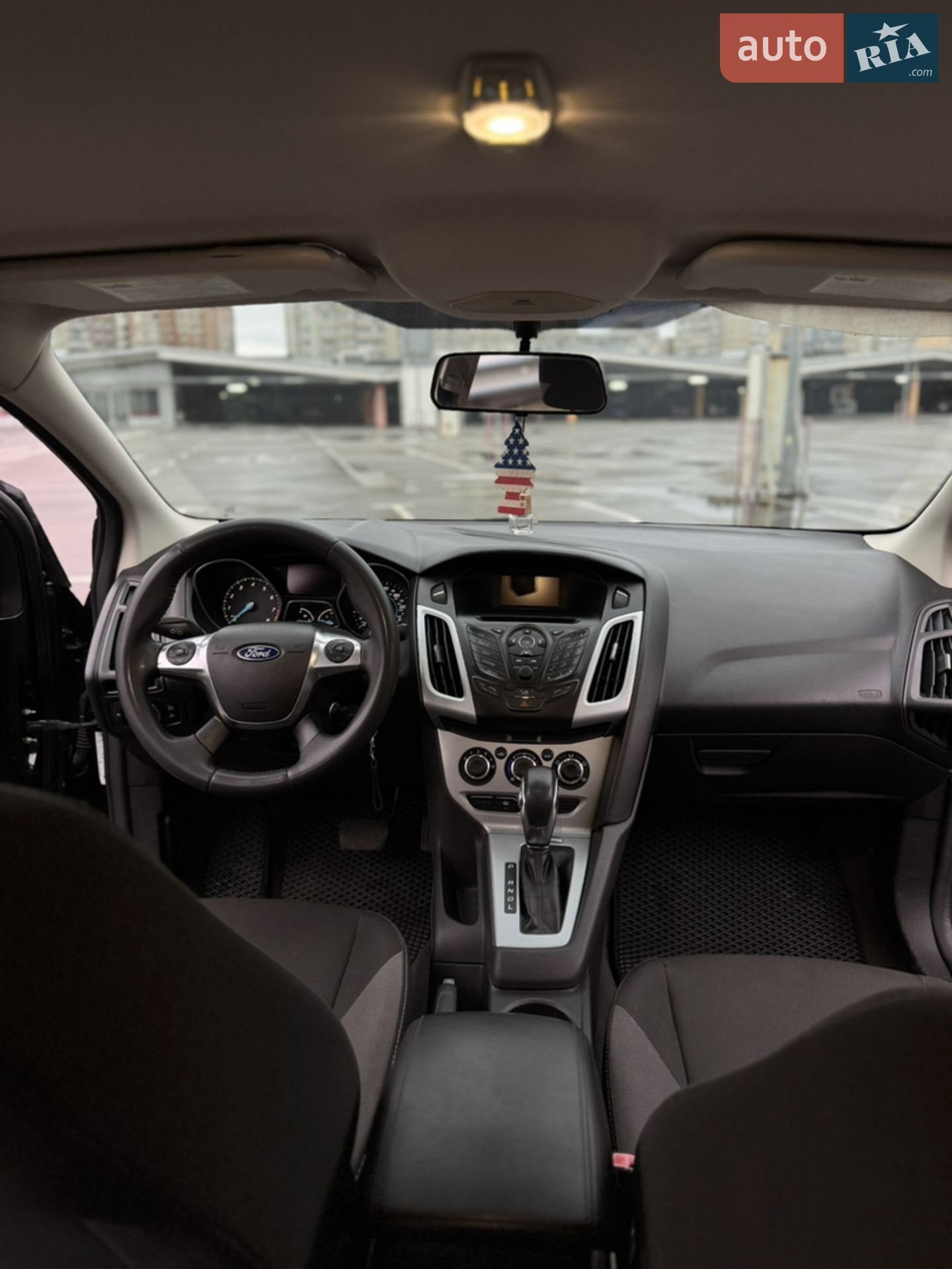 2011 Ford Focus - мініатюра 12