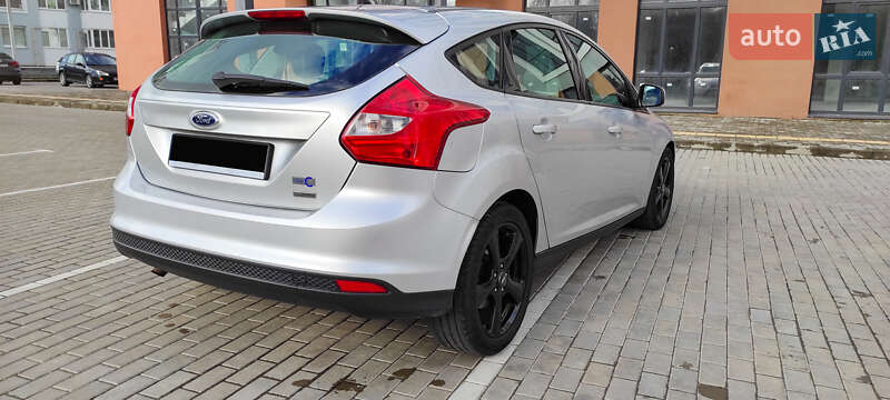 Хетчбек Ford Focus 2011 в Львові