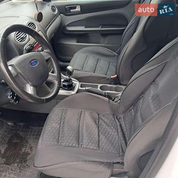 Універсал Ford Focus 2010 в Вознесенську