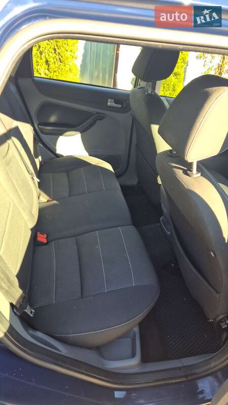 Універсал Ford Focus 2010 в Івано-Франківську