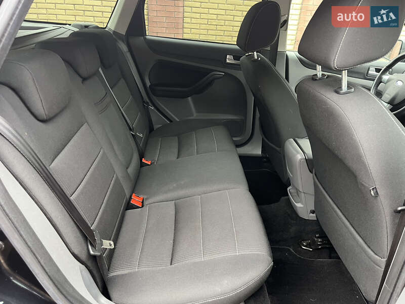 Универсал Ford Focus 2010 в Ахтырке