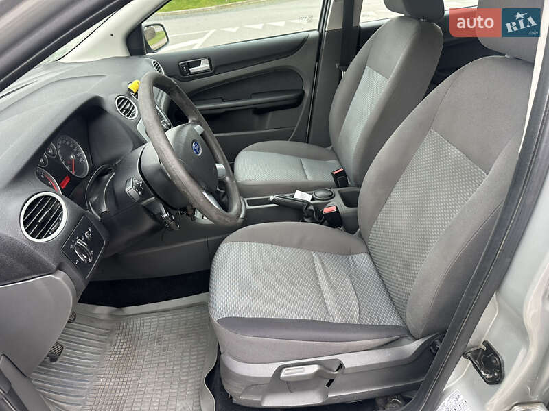 Хетчбек Ford Focus 2007 в Києві фото 17 Хетчбек Ford Focus 2007 в Києві