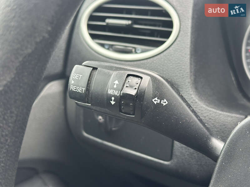 Хетчбек Ford Focus 2007 в Києві фото 33 Хетчбек Ford Focus 2007 в Києві