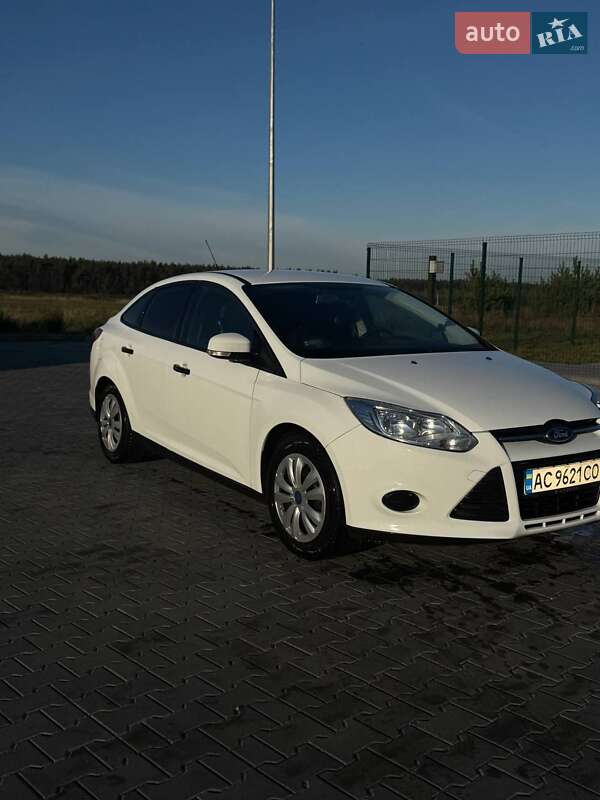Седан Ford Focus 2013 в Луцке фото 2 Седан Ford Focus 2013 в Луцке