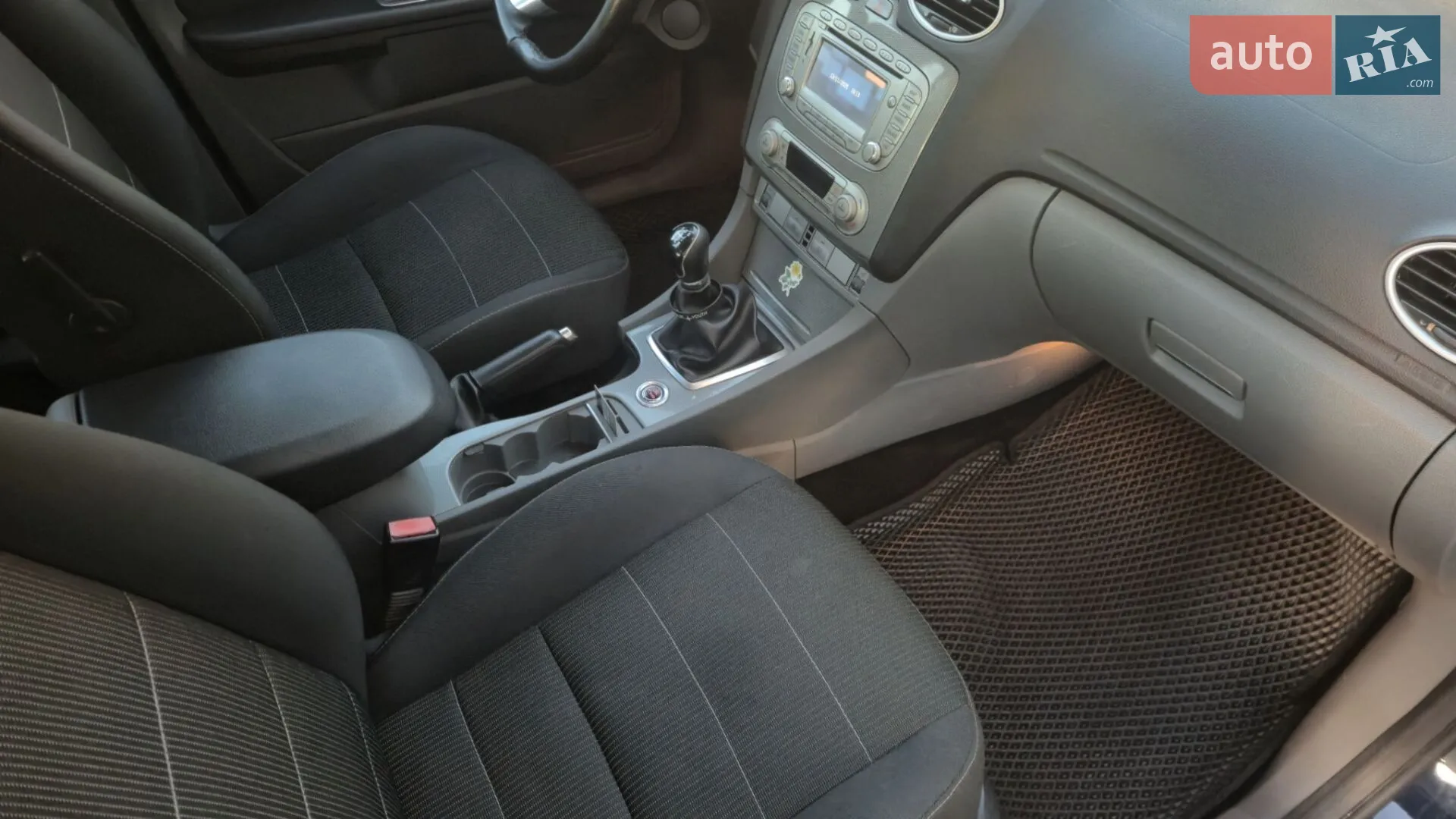 2010 Ford Focus - мініатюра 19