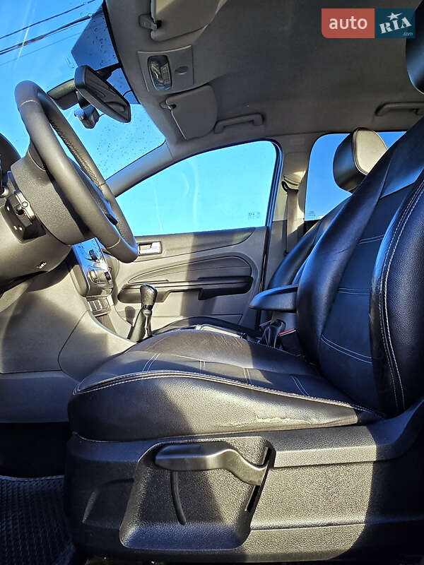 Універсал Ford Focus 2010 в Львові фото 15 Універсал Ford Focus 2010 в Львові