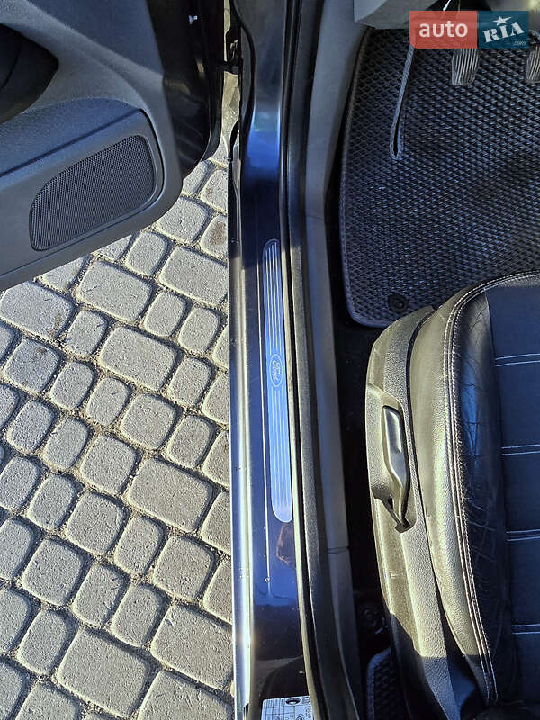 Універсал Ford Focus 2010 в Львові фото 18 Універсал Ford Focus 2010 в Львові