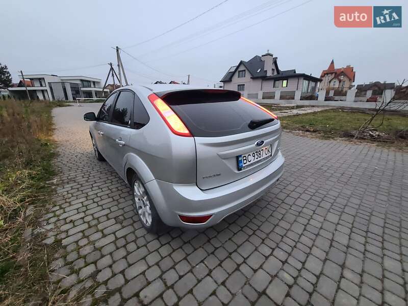 Хетчбек Ford Focus 2010 в Львові фото 7 Хетчбек Ford Focus 2010 в Львові