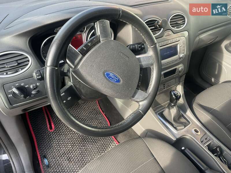 Хэтчбек Ford Focus 2009 в Луцке