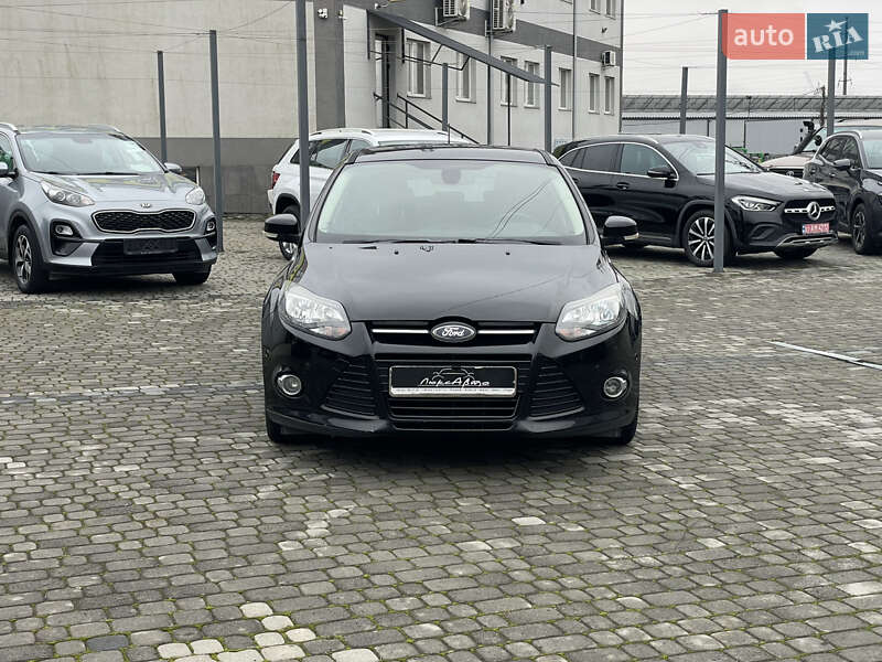 Хэтчбек Ford Focus 2012 в Мукачево