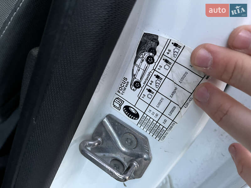 Універсал Ford Focus 2011 в Бориславі фото 40 Універсал Ford Focus 2011 в Бориславі