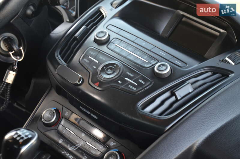 Седан Ford Focus 2017 в Дрогобичі фото 57 Седан Ford Focus 2017 в Дрогобичі