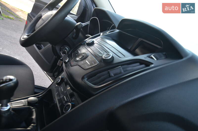 Седан Ford Focus 2017 в Дрогобичі фото 62 Седан Ford Focus 2017 в Дрогобичі