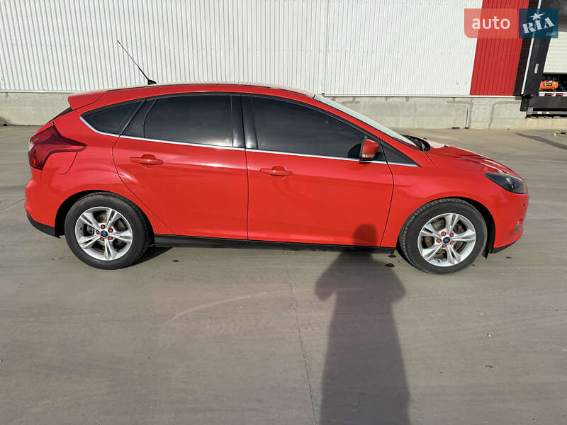 Хетчбек Ford Focus 2013 в Чорноморську фото 5 Хетчбек Ford Focus 2013 в Чорноморську