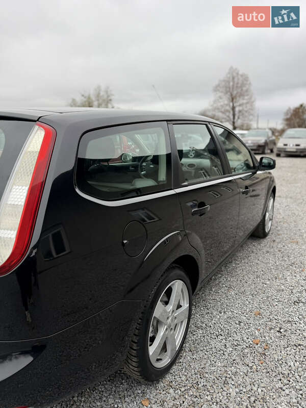 Універсал Ford Focus 2010 в Луцьку