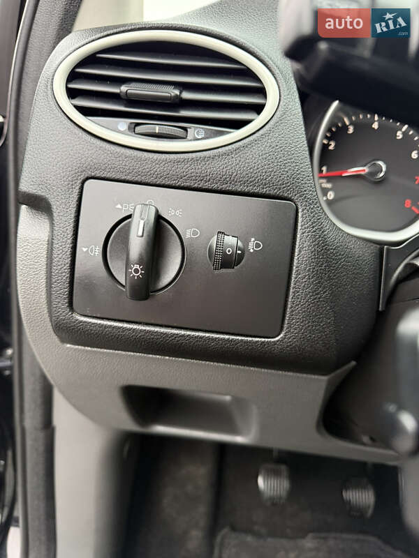 Універсал Ford Focus 2010 в Луцьку