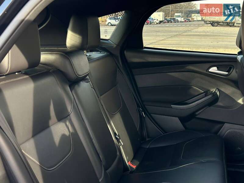 Хэтчбек Ford Focus 2017 в Киеве