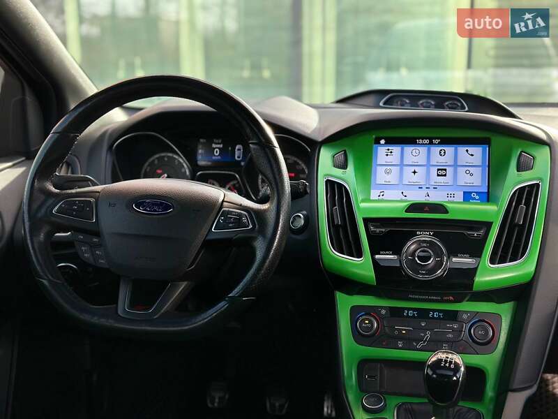 Хэтчбек Ford Focus 2017 в Киеве