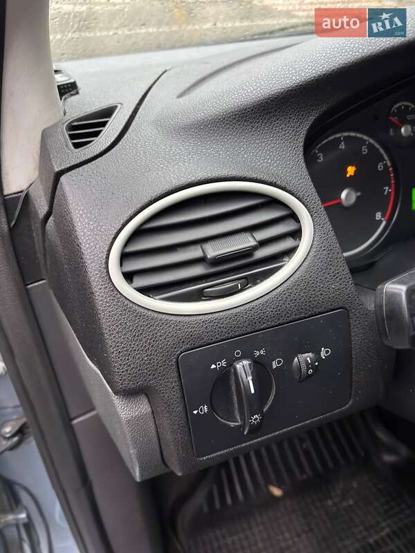 Хетчбек Ford Focus 2006 в Києві фото 17 Хетчбек Ford Focus 2006 в Києві