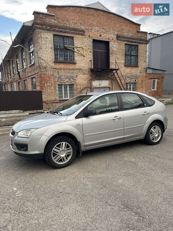 Хетчбек Ford Focus 2004 в Чернігові фото 4 Хетчбек Ford Focus 2004 в Чернігові