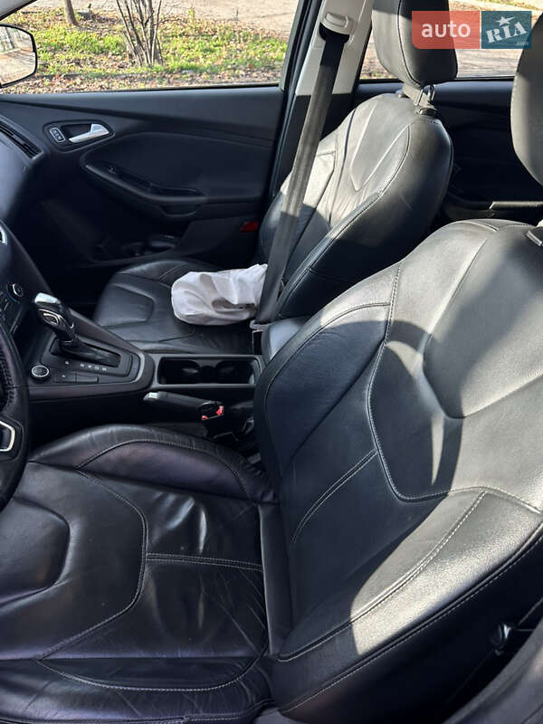 Седан Ford Focus 2015 в Днепре фото 10 Седан Ford Focus 2015 в Днепре