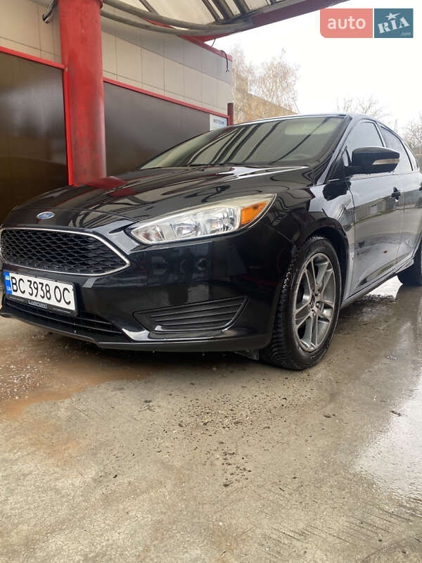 Хетчбек Ford Focus 2015 в Львові