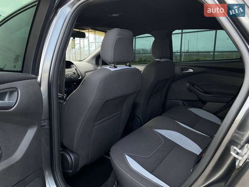 Хетчбек Ford Focus 2018 в Дніпрі фото 17 Хетчбек Ford Focus 2018 в Дніпрі