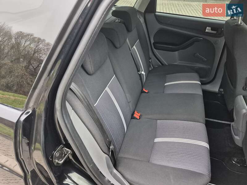 Універсал Ford Focus 2010 в Бродах