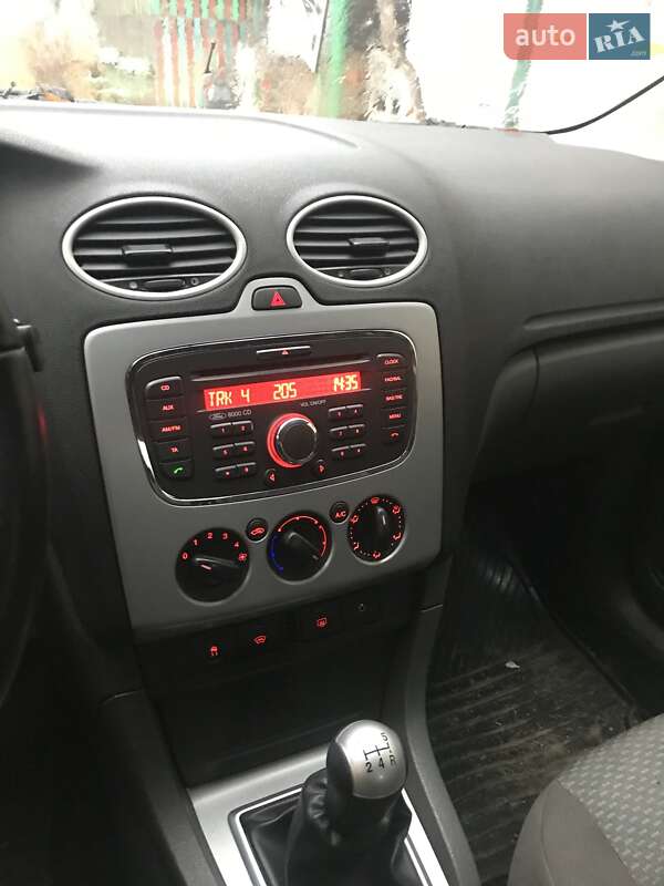 Хэтчбек Ford Focus 2007 в Великом Березном фото 5 Хэтчбек Ford Focus 2007 в Великом Березном