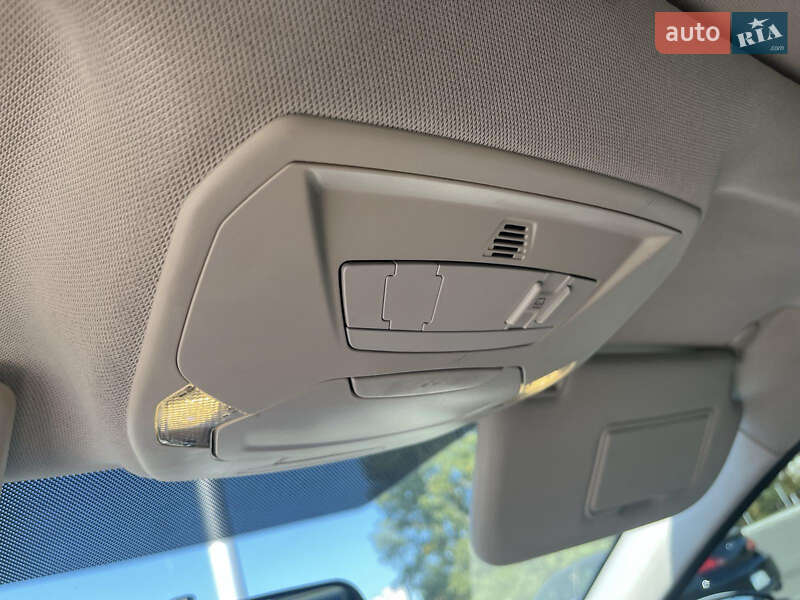 Седан Ford Focus 2015 в Киеве фото 15 Седан Ford Focus 2015 в Киеве