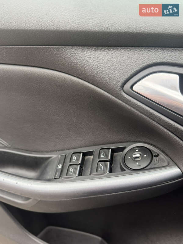 Хэтчбек Ford Focus 2011 в Житомире фото 15 Хэтчбек Ford Focus 2011 в Житомире