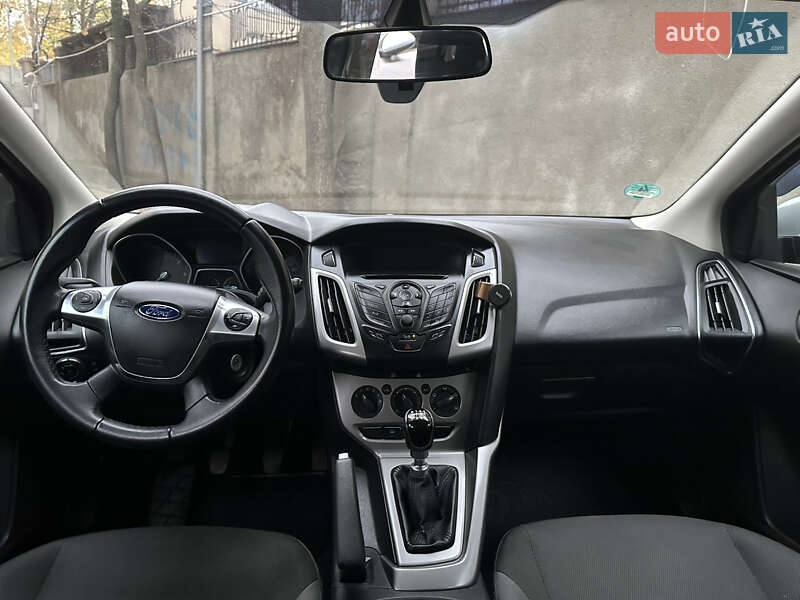 Хэтчбек Ford Focus 2014 в Николаеве