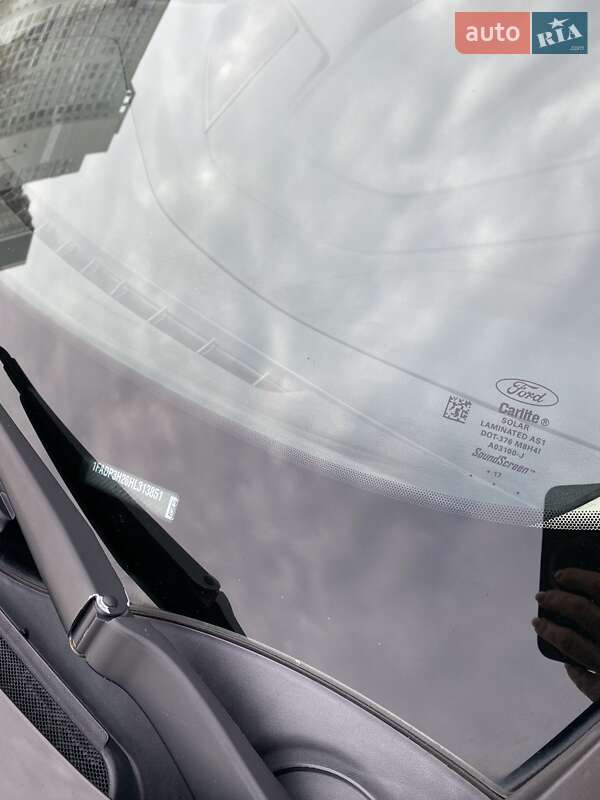 Седан Ford Focus 2017 в Киеве фото 11 Седан Ford Focus 2017 в Киеве