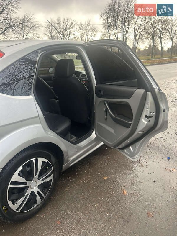 Хэтчбек Ford Focus 2011 в Первомайске