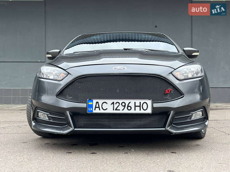 Хэтчбек Ford Focus 2017 в Львове фото 3 Хэтчбек Ford Focus 2017 в Львове