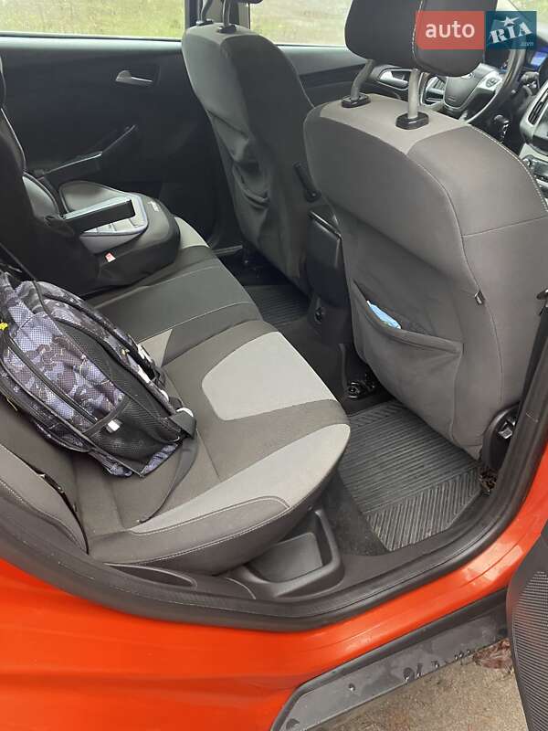 Хэтчбек Ford Focus 2011 в Киеве