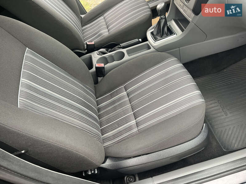 Універсал Ford Focus 2008 в Христинівці фото 59 Універсал Ford Focus 2008 в Христинівці