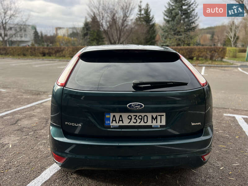 Хэтчбек Ford Focus 2008 в Обухове