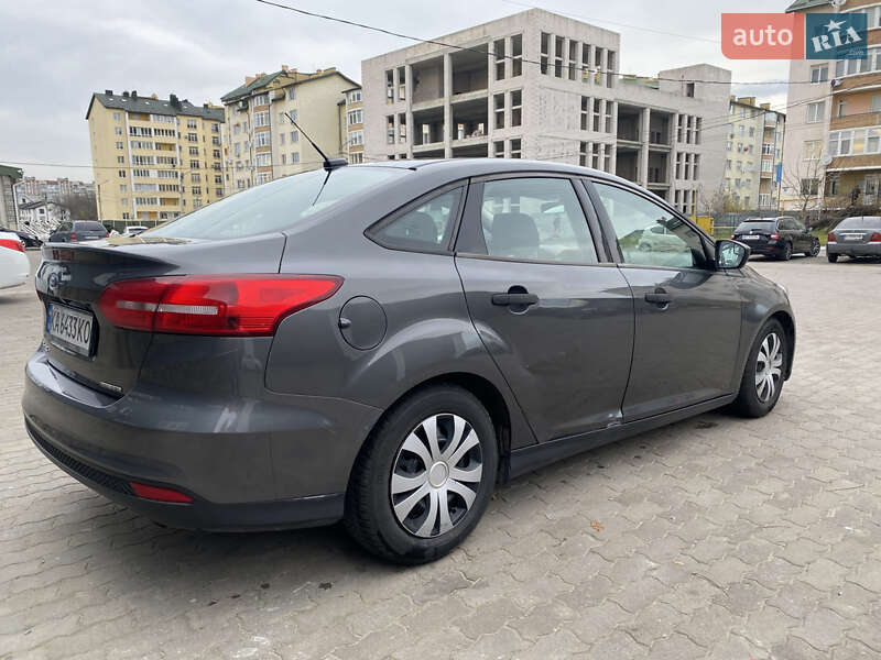 Седан Ford Focus 2015 в Стрые
