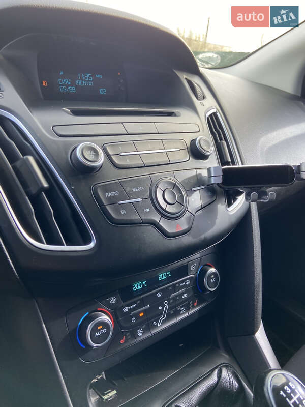 Універсал Ford Focus 2015 в Маяках