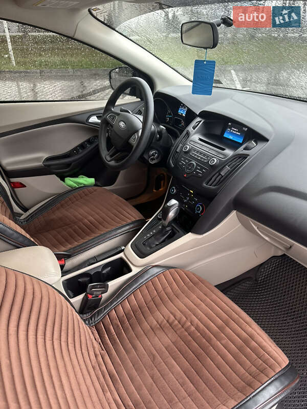 Седан Ford Focus 2015 в Тульчине